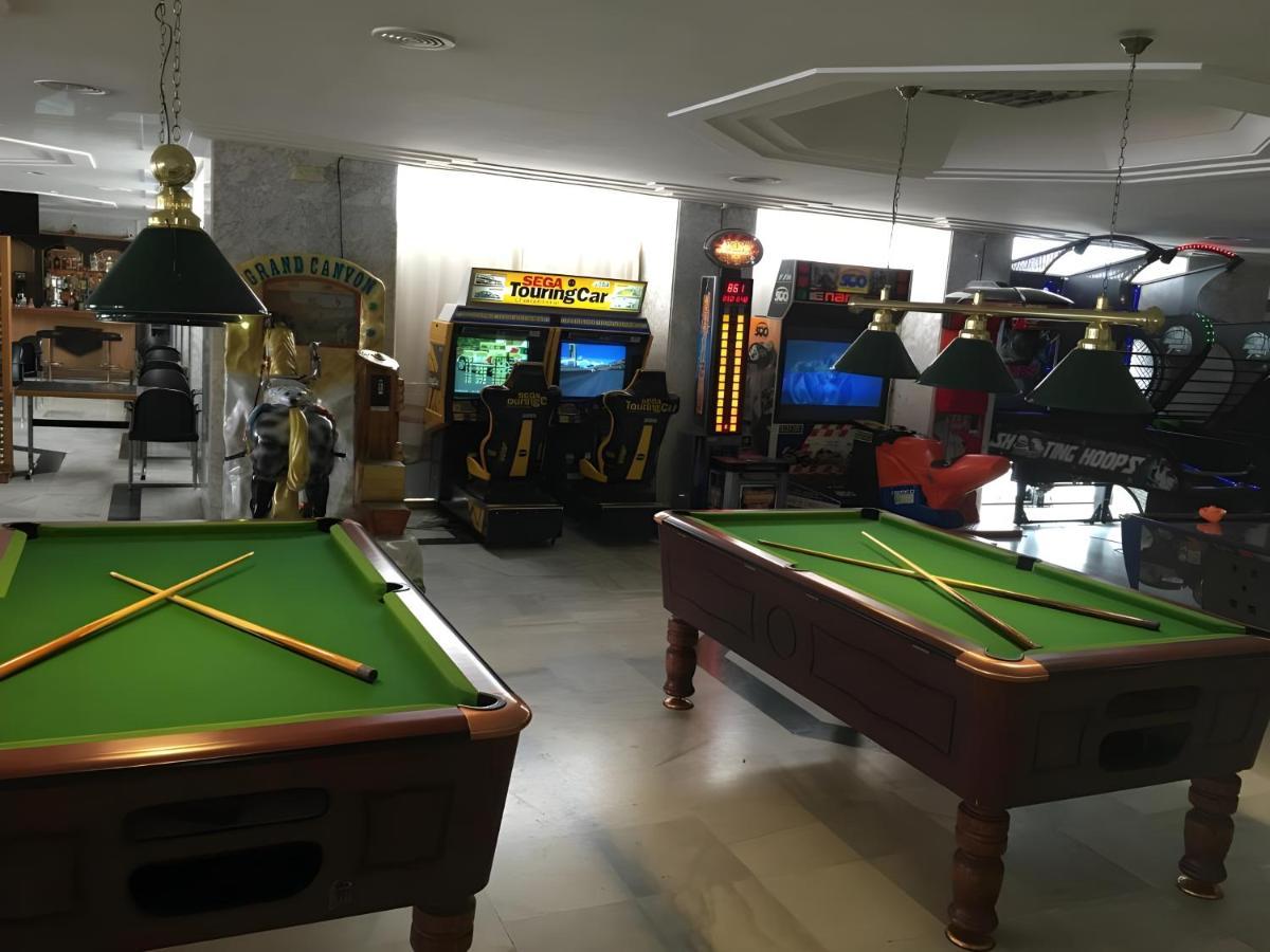 Apartamentos Benalbeach Benalmadena Luaran gambar